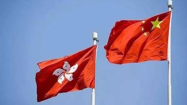 “引摊入市”年味浓